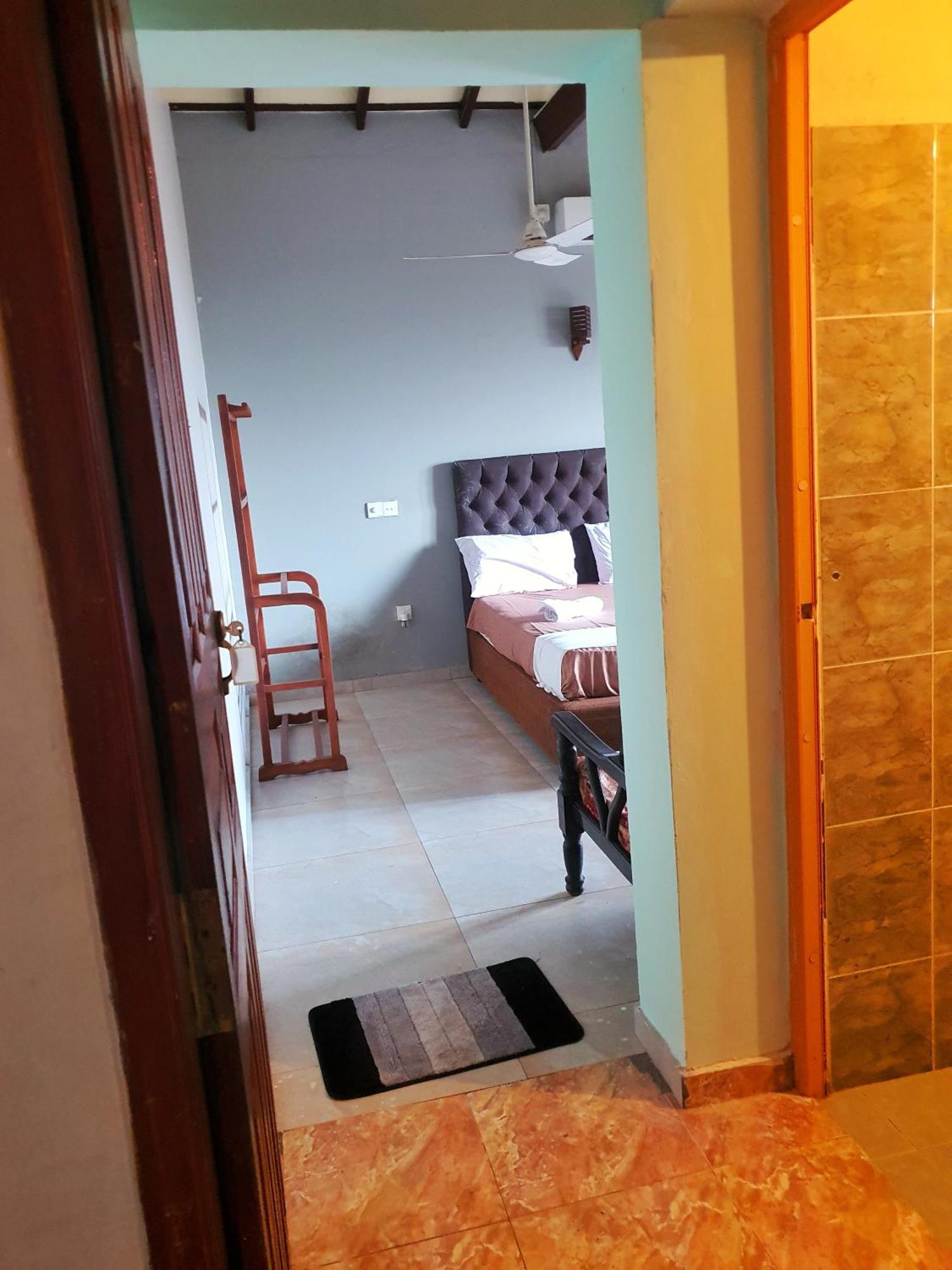 Hill House Guest Hotel Mirissa Kültér fotó